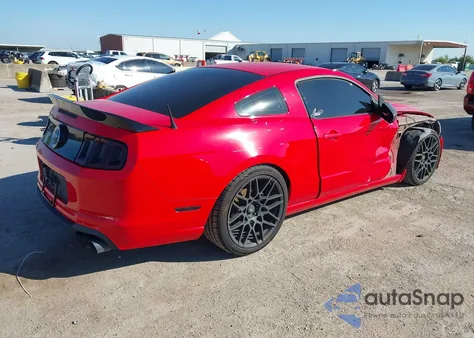 2013 Ford Mustang z USA, uszkodzony, nr VIN 1ZVBP8AM0D5280044